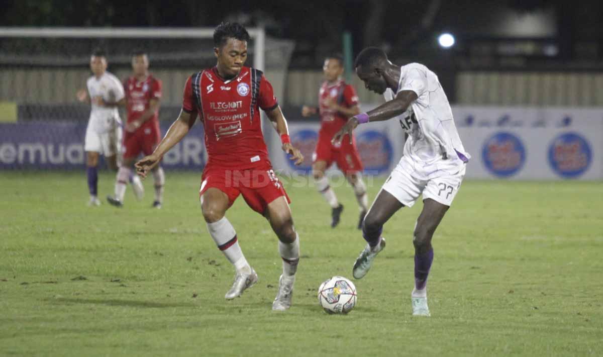 Pertandingan Liga 1 pekan ke-27 antara Arema FC vs Persik Kediri di Stadion PTIK, Jakarta, Selasa (28/02/23).
