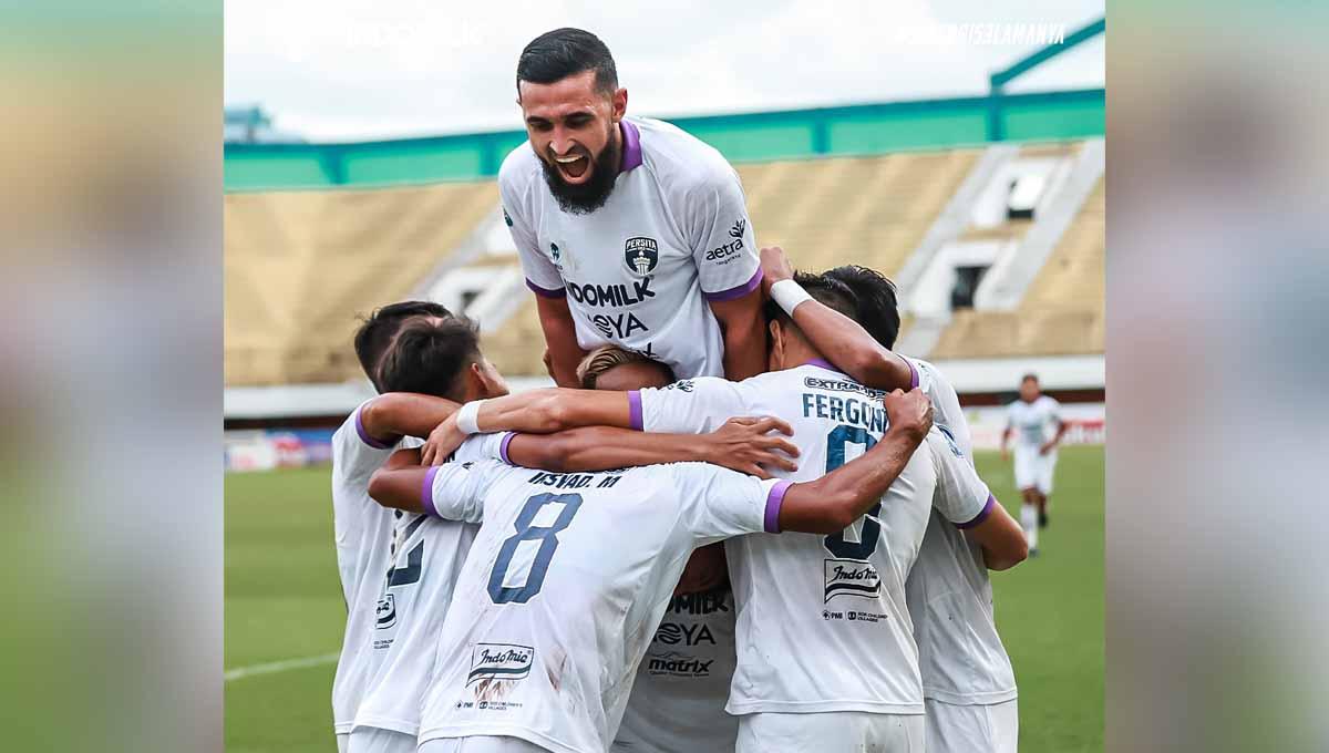 Javlon Guseynov di pertandingan Liga 1 antara Bali United vs Persita Tangerang di Stadion Maguwoharjo (Yogyakarta), Selasa (07/03/23). (Foto: Instagram@persita.official)