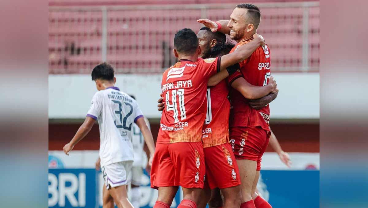 Pertandingan Liga 1 antara Bali United vs Persita Tangerang di Stadion Maguwoharjo (Yogyakarta), Selasa (07/03/23). (Foto: Instagram@baliunitedfc)