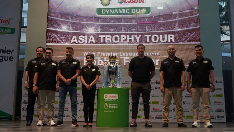 Legenda Timnas Inggris serta klub Liverpool, Robbie Fowler hadir menyapa para fans sepak bola Indonesia dalam acara Premier League Trophy Tour di Gandaria City Jakarta, Sabtu (11/03/2023).