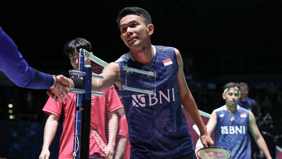 Sedang masa menyambut lebaran jelang Badminton Asia Championships 2023 (BAC), Fajar Alfian asyik tebar pesona jadi turis bersama keluarganya ke Ambon. - INDOSPORT
