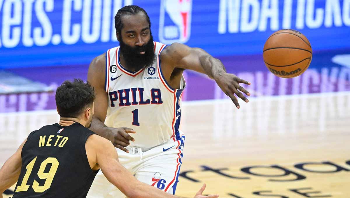 Rekap hasil NBA, Kamis (16/03/23), sajikan Philadelphia 76ers yang berjaya, serta Stephen Curry yang cetak rekor bersama Golden State Warriors. - INDOSPORT