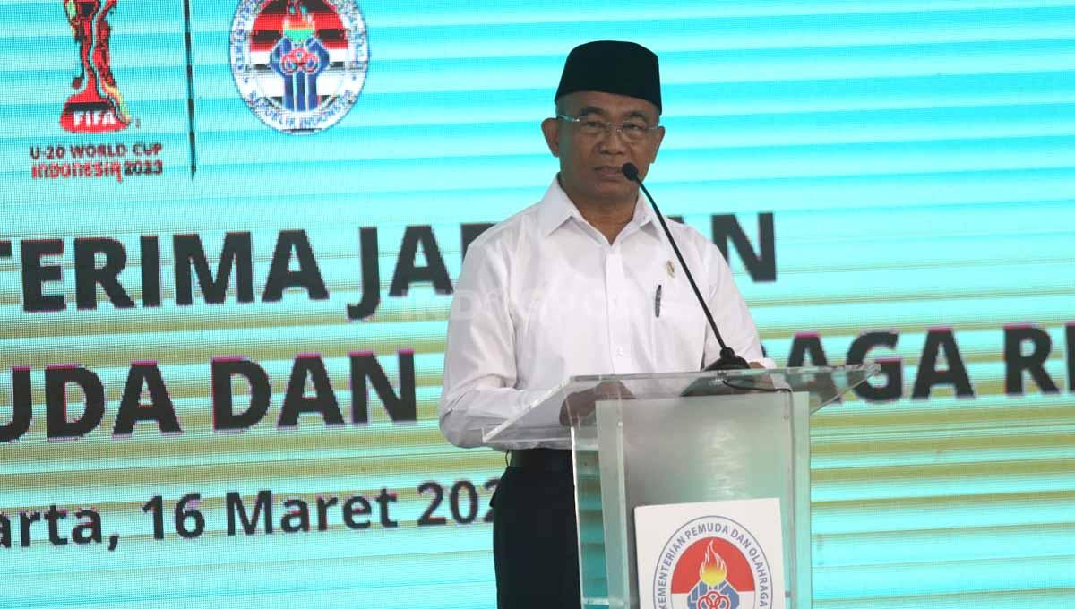 Prosesi serah terima jabatan dari Zainudin Amali ke Muhadjir Effendy sebagai Plt Menpora di Kantor Kemenpora, Kamis (16/3/23).