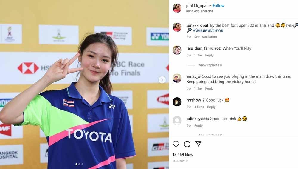 Tunggal putri Thailand, Pitchamon Opatniputh ungkap sosok pria yang sukses membawanya berhasil meraih gelar di Kejuaraan Dunia Junior 2023. (Foto: Instagram@pinkkk_opat) - INDOSPORT