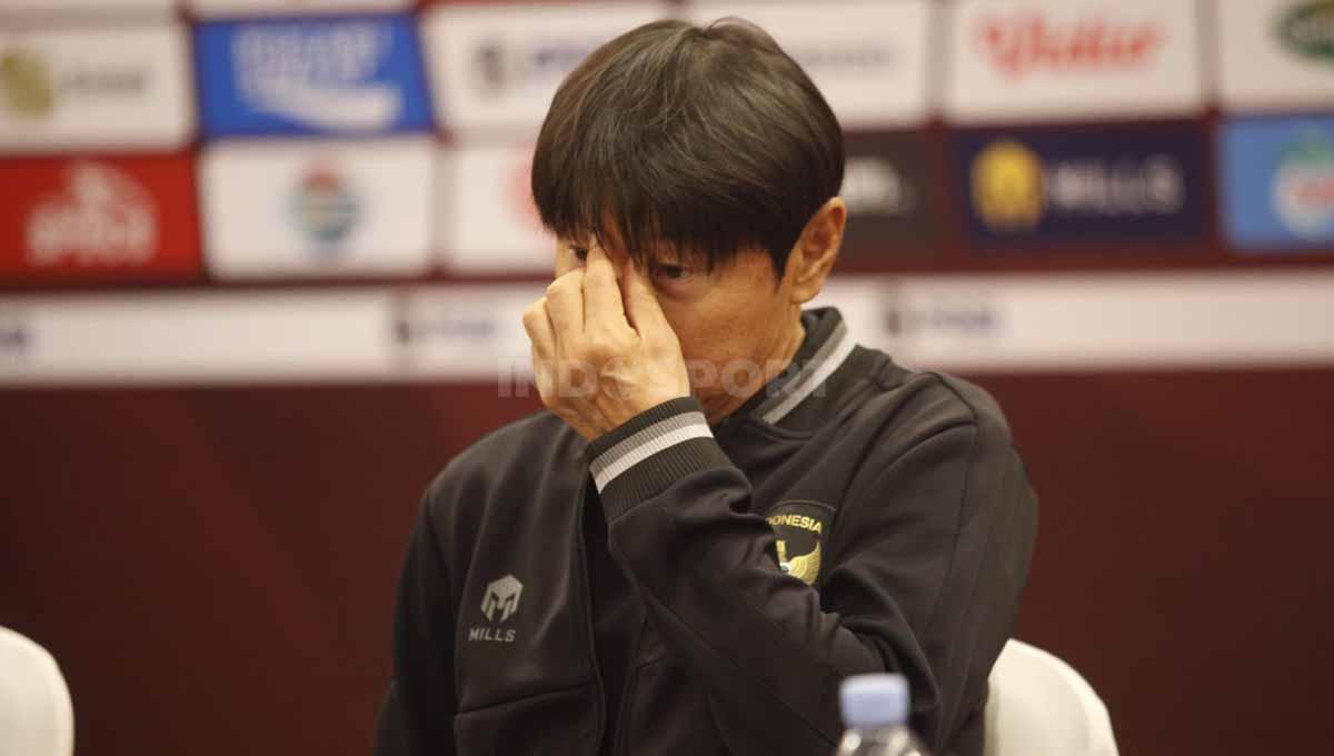 Kabar yang cukup mengejutkan datang dari pelatih timnas Indonesia yakni Shin Tae-yong soal masa depannya. - INDOSPORT
