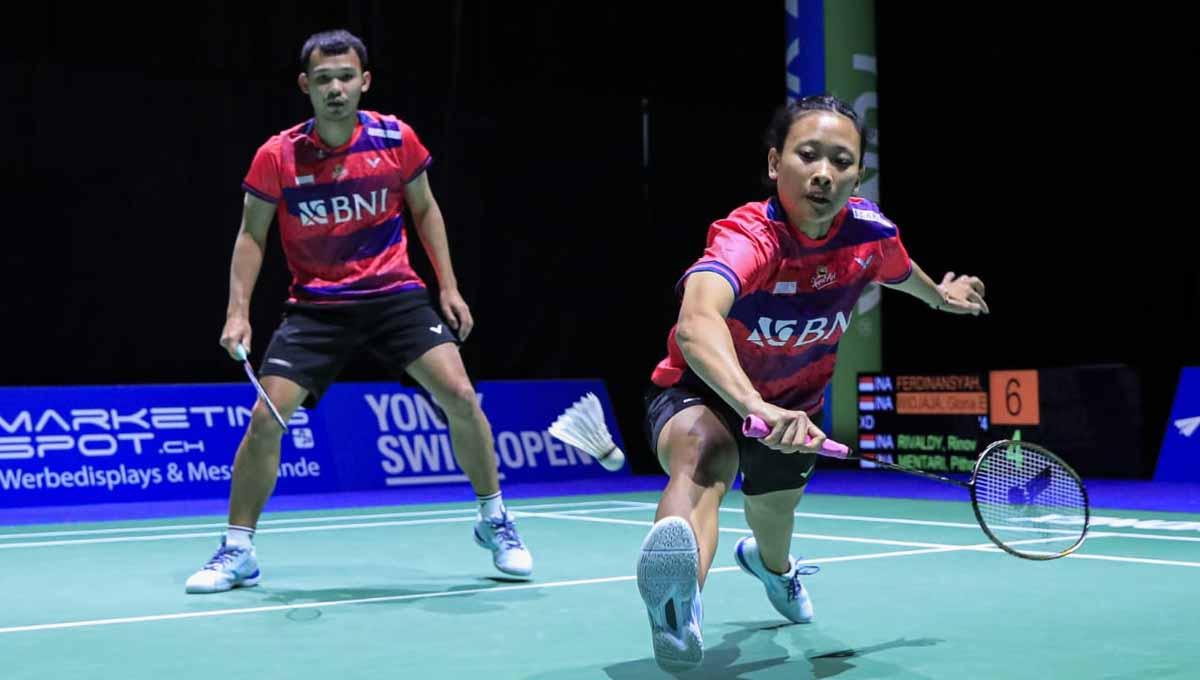 Pasangan ganda campuran Indonesia, Rinov Rivaldy/Pitha Haningtyas Mentari bertanding di Badminton Asia Championships (BAC) 2023. (Foto: PBSI)