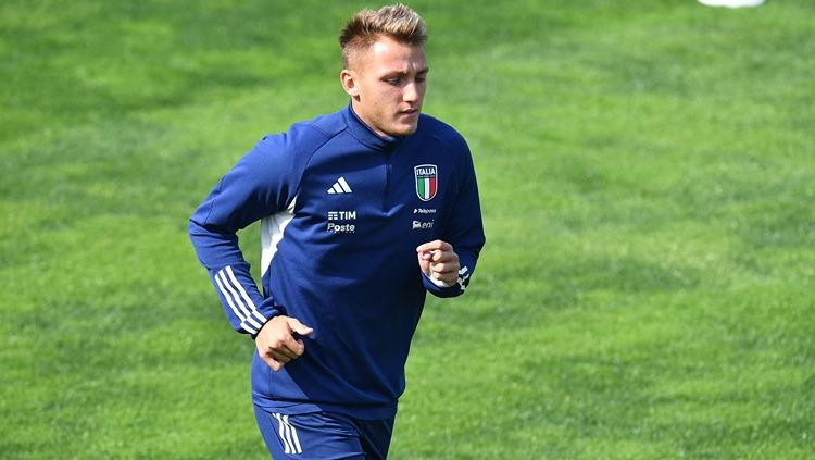 Pelatih Gli Azzurri, Roberto Mancini, siap membuka lembaran baru, usai Mateo Retegui sukses membuat bukti nyata dalam laga Malta vs Italia. (Foto: REUTERS/Jennifer Lorenzini)