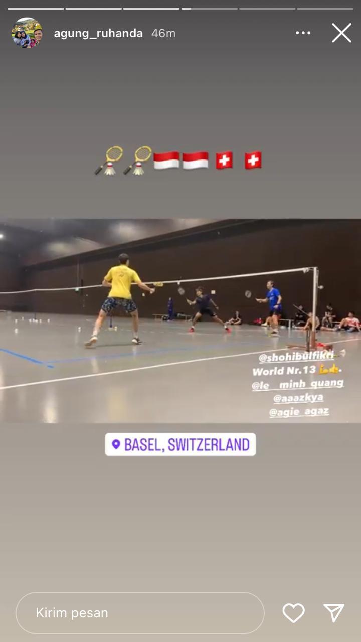 Muhammad Shohibul Fikri latihan bersama timnas bulutangkis Swiss jelang Spain Masters 2023. (Foto: Instagram@agung_ruhanda) Copyright: instagram @agung_ruhanda