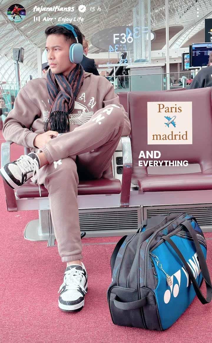Fajar Alfian bertolak dari Paris ke Madrid untuk Spain Masters 2023. (Foto: Instastory@fajaralfian95) Copyright: Instastory@fajaralfian95