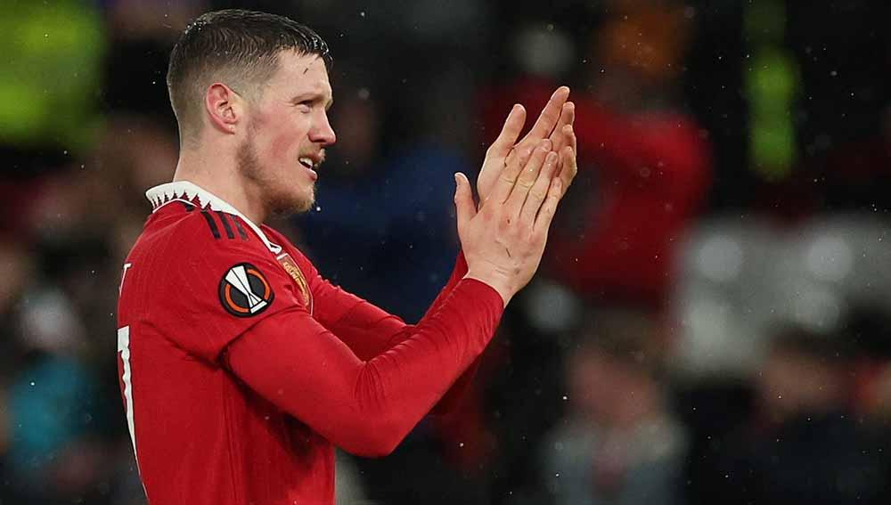 Wout Weghorst diminta bantu pertahanan Manchester United saja. Foto: REUTERS/Phil Noble.