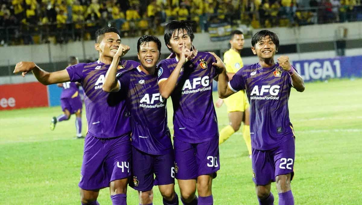 Persik Kediri disinyalir akan membuat kejutan besar pada masa bursa transfer Liga 1, nama eks AC Milan pun terseret. Foto: MO Persik Kediri.