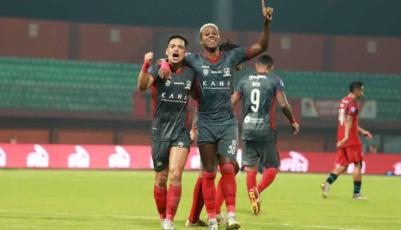Laga Liga 1 antara Madura United vs Arema FC di Stadion Gelora Madura Ratu Pamelingan Stadium (Pamekasan), Jumat (07/04/23). (Foto: MO Madura United)