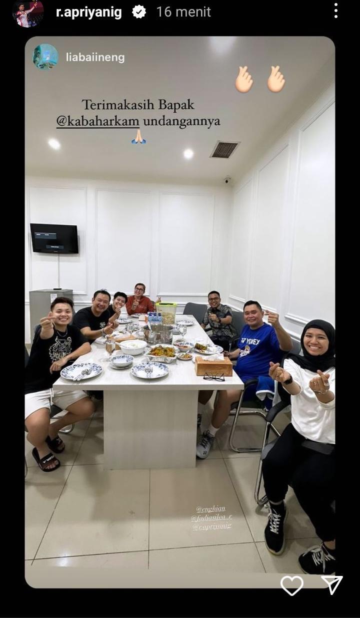 Apriyani Rahayu/Siti Fadia Silva Ramadhanti diundang makan-makan Sekjen PBSI, Fadil Imran. Copyright: instagram story @r.apriyanig