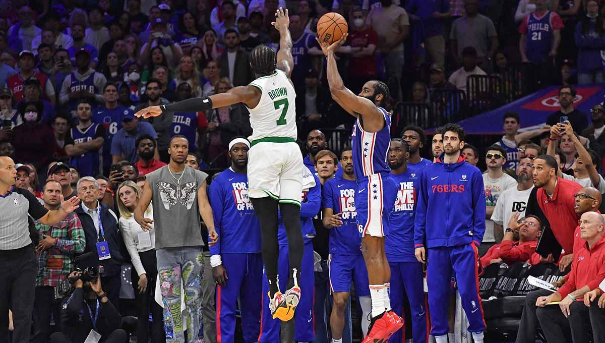 Pertandingan NBA antara Philadelphia 76ers vs Boston Celtics. (Foto: REUTERS/Eric Hartline) - INDOSPORT