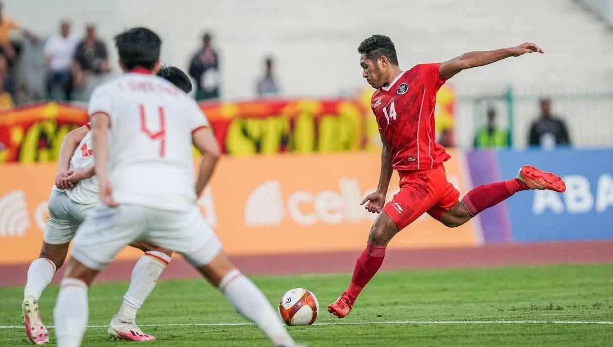 Laga Timnas Indonesia U-22 vs Vietnam di semifinal SEA Games 2023. Mayoritas dari pemain ini akan berlaga di Asian Games 2022. Foto: CdM Indonesia SG 2023.
