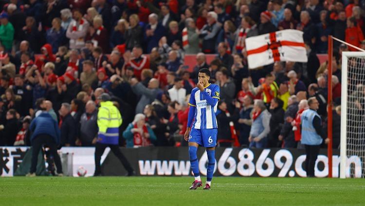 Levi Colwill secara mengejutkan justru membagikan momen bahagia di Brighton & Hove Albion tepat ketika Chelsea kalah 4-1 dari Manchester United. (Foto: REUTERS/Molly Darlington) - INDOSPORT