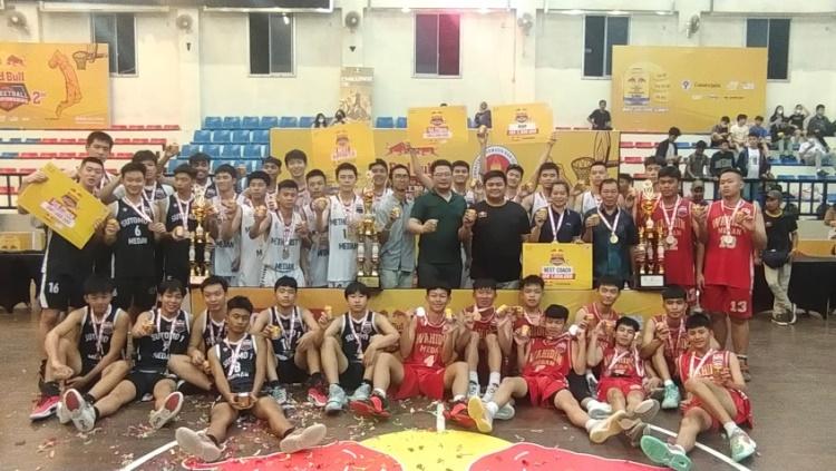 Para juara RBBC 2023 seri Sumut foto bersama. Foto: Aldi Aulia Anwar/INDOSPORT.