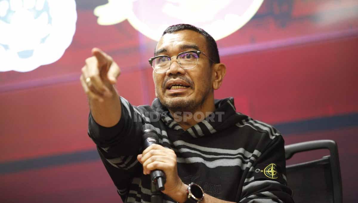 Exco Arya Sinulingga saat jumpa pers pengumuman Argentina resmi jadi lawan Timnas Indonesia pada FIFA Matchday, Juni mendatang.