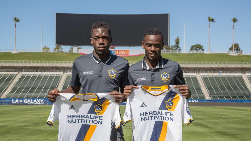 Bidikan Arema FC, Andre Zanga (kanan).