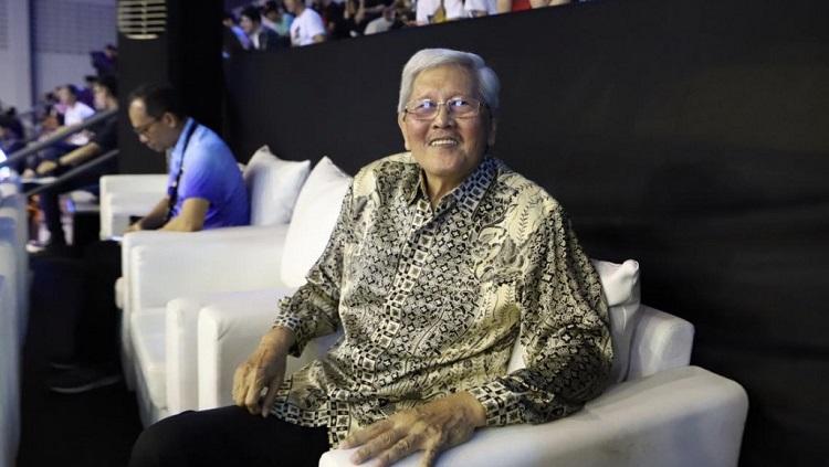 Legenda basket Indonesia, Sony Hendrawan, kini setara eks pebasket asal China, Yao Ming, karena diabadikan dalam Hall of Fame FIBA.