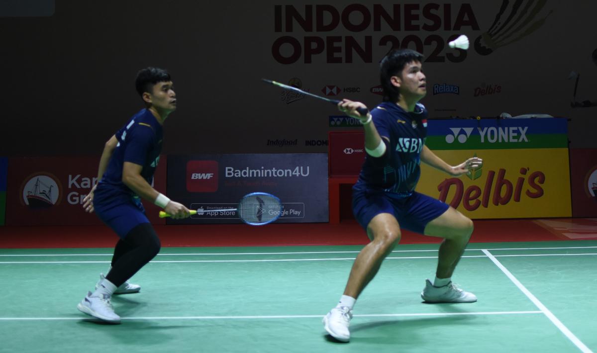 Leo Rolly Carnando/Daniel Marthin gagal lolos ke 16 besar usai kalah saat melawan Lu Ching Yao/Yang Po Han di babak pertama Korea Open 2023. Foto: Herry Ibrahim/INDOSPORT