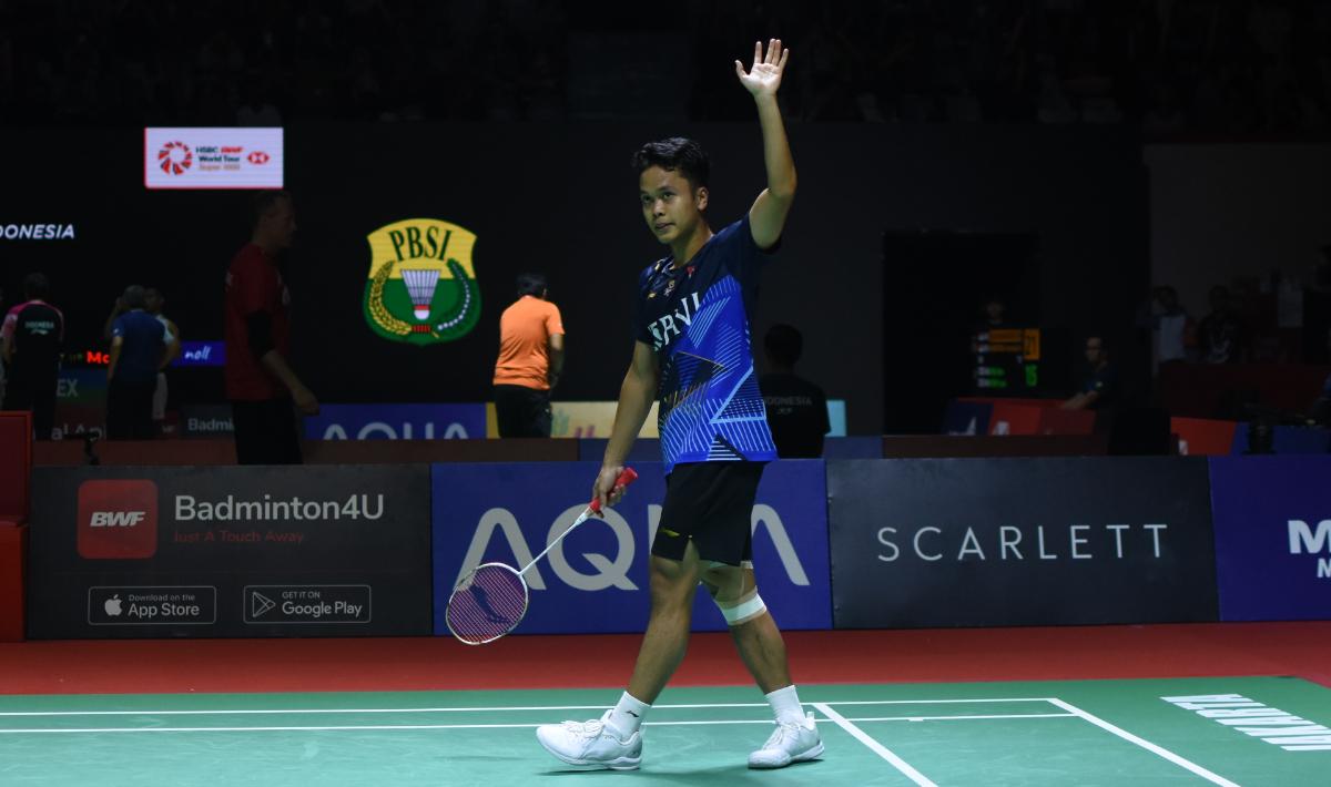 Tunggal putra Denmark, Hans-Kristian Vittinghus, jadi korban amukan Anthony Ginting di Indonesia Open yang langsung jadi sorotan BWF.