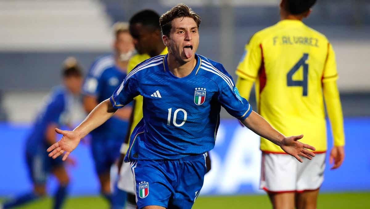 Pemain Empoli dan Timnas Italia, Tommaso Baldanzi, yang dikaitkan dengan AC Milan di bursa transfer. Foto: REUTERS/Agustin Marcarian.