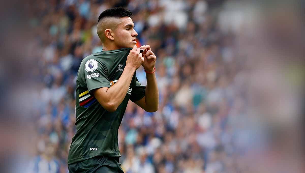 Klub Liga Italia (Serie A), AC Milan, bakal merana kalau masih tetap mengejar gelandang Southampton yang bernama Carlos Alcaraz di bursa transfer Januari 2024.