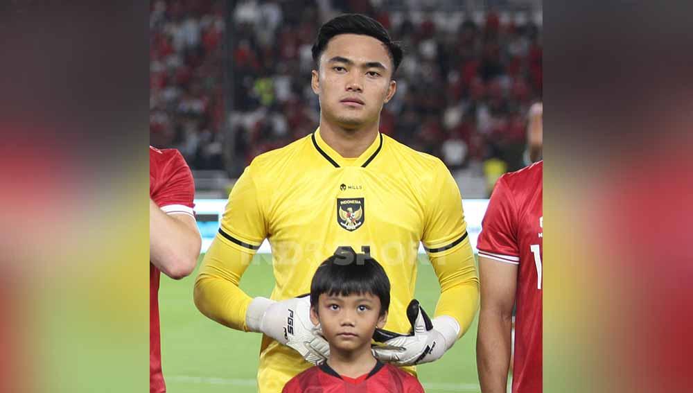 Ernando Eri, kiper Timnas Indonesia. (Foto: Herry Ibrahim/INDOSPORT)