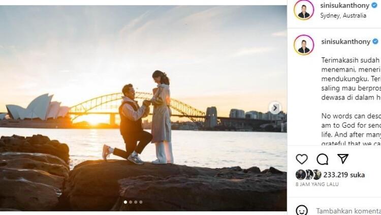 Dari Anthony Sinisuka Ginting, Gregoria Mariska, hingga Amri Syahnawi, intip deretan pertunangan raja dan ratu PBSI paling bikin gempar pada musim 2023.