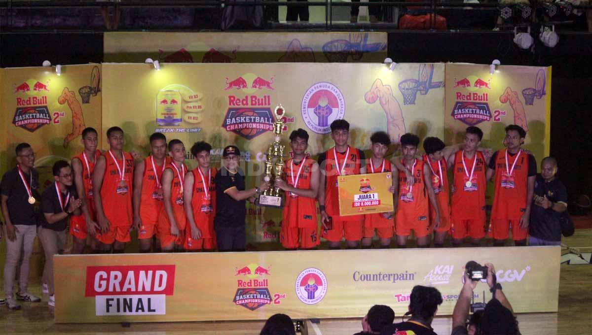 Turnamen bola basket Grand Final Red Bull Basketball Championships 2023 yang digelar di GOR Unesa Surabaya mulai 22-25 Juni 2023 telah berakhir.
