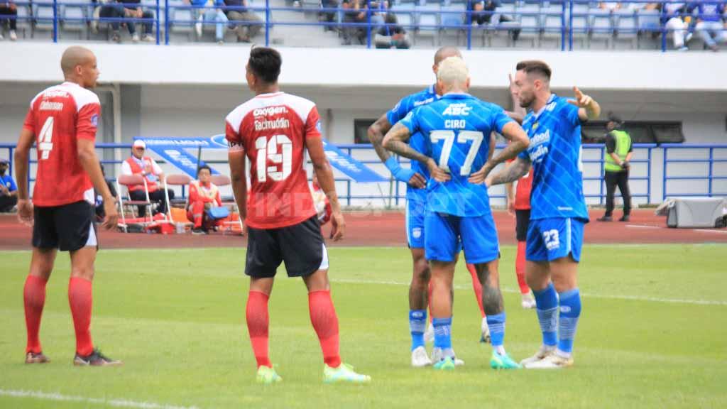 Komite Disiplin PSSI telah melakukan sidang pada Jumat (11/08/23) terkait pelanggaran di pekan kedelapan Liga 1 2023/24. Ada empat klub kena denda.