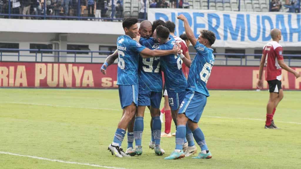 Pertandingan Persib Bandung menghadapi Madura United pada pekan pertama Liga 1 2023-2024 di Stadion GBLA, Kota Bandung, Minggu (2/7/23).