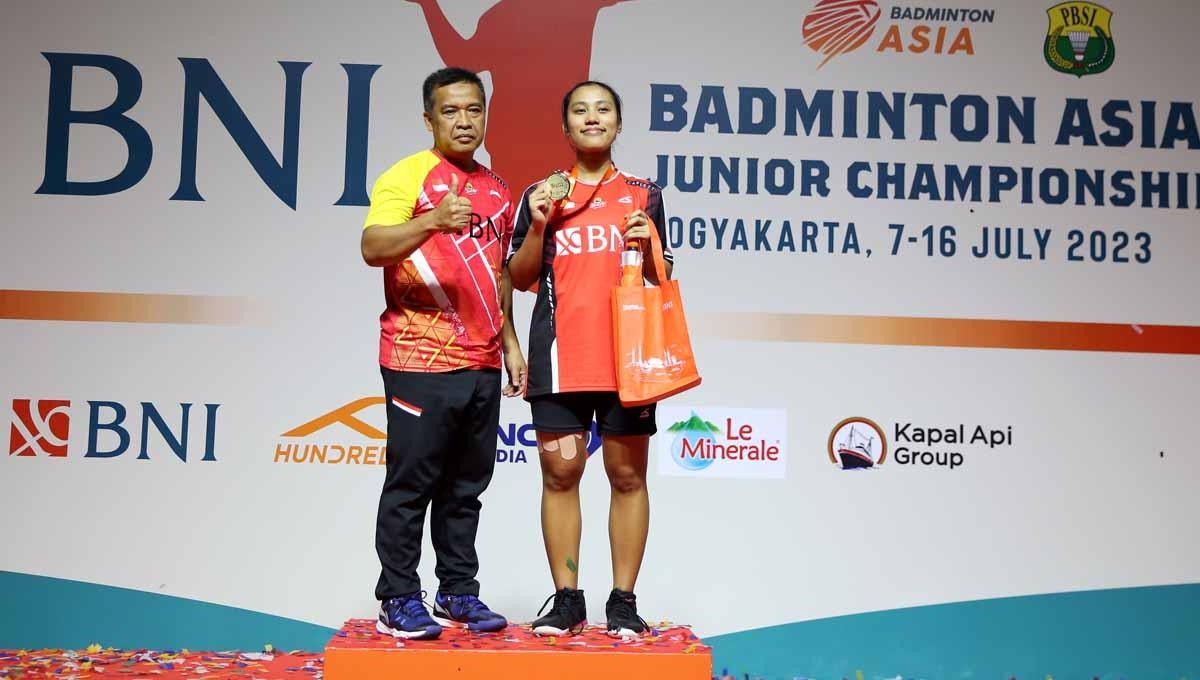 Tunggal putri Indonesia Mutiara Ayu Puspitasari berhasil menjadi juara di sektor tunggal putri Badminton Asia Junior Championships (AJC) 2023 di Among Rogo Sports Hall, Yogyakarta, Minggu (16/07/23). (Foto: PBSI)