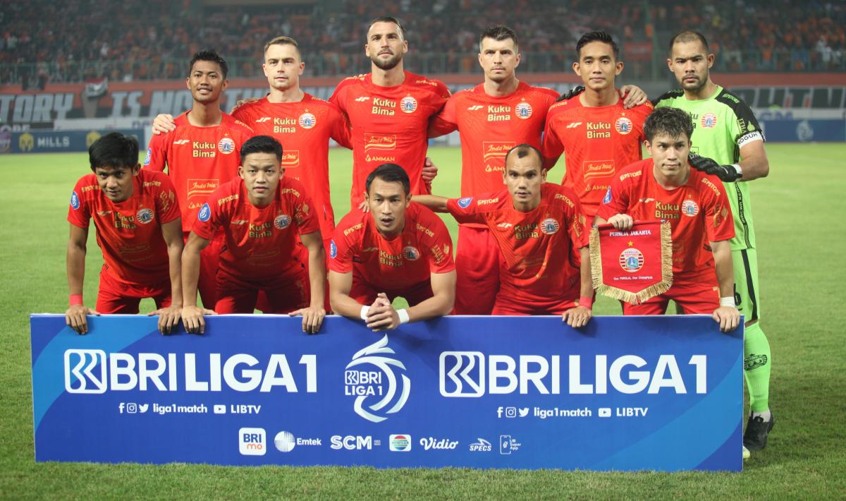 Starting eleven Persija Jakarta saat melawan Bhayangkara FC pada laga pekan ketiga Liga 1 2023/2024 di stadion Patriot Bekasi, Minggu (16/07/23).