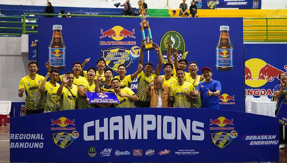 Final Kratingdaeng Volleyball Gubernur Cup 2023 regional Bandung. (Foto: Kratingdaeng Indonesia) - INDOSPORT