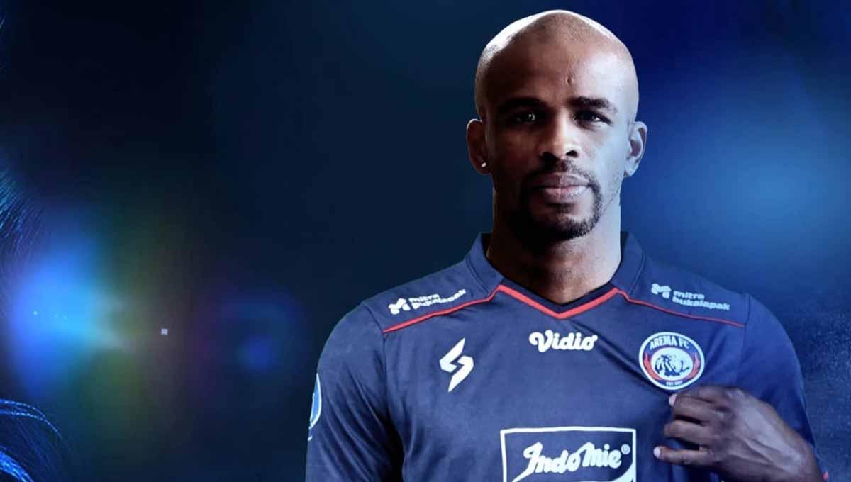 Greg Nwokolo menjadi rekrutan terakhir Arema FC. (Foto: MO Arema FC)