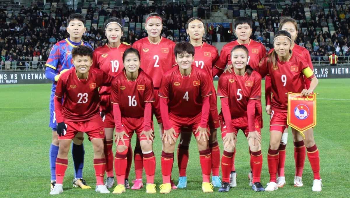 Ikutnya Timnas Vietnam Putri di Piala Dunia Wanita 2023 rupanya membuat Wilson Steven, selaku komentator ajang sepak bola untuk kaum hawa tersebut kerepotan. (Foto: thethao247.vn) - INDOSPORT
