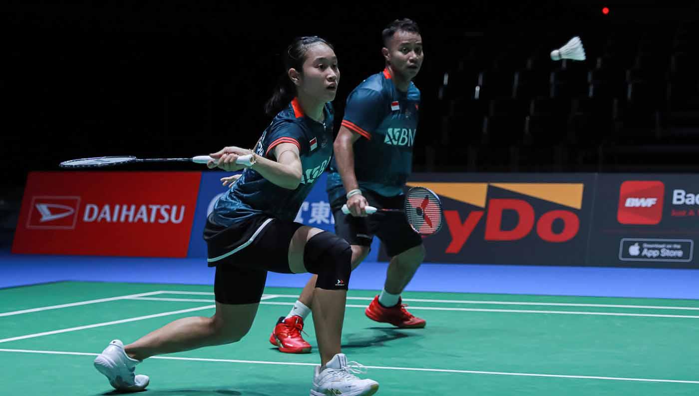 Rehan Naufal Kusharjanto/Lisa Ayu Kusumawati menyebut dua hal yang jadi penyebab mereka tersingkir dini dari ajang bulutangkis Denmark Open 2023. (Foto: PBSI) - INDOSPORT