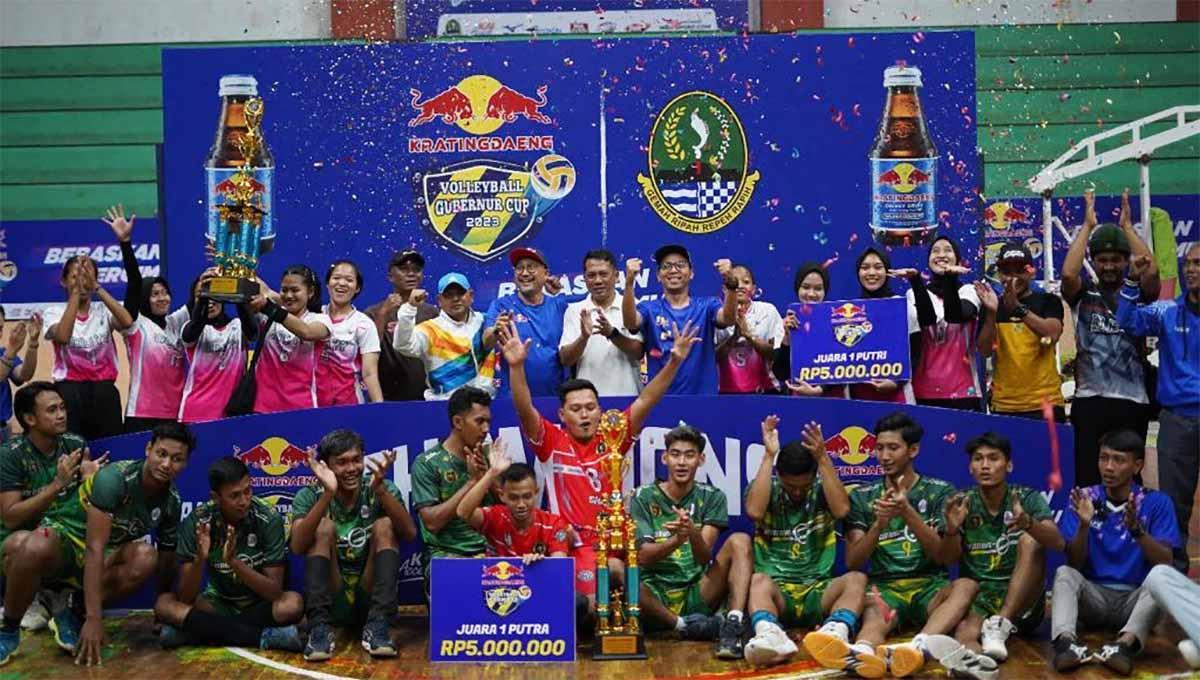 Turnamen bola voli Kratingdaeng Volleyball Gubernur Cup 2023 regional Bandung sudah menemukan 2 juara, yakni Unilli 77B dan Madank.