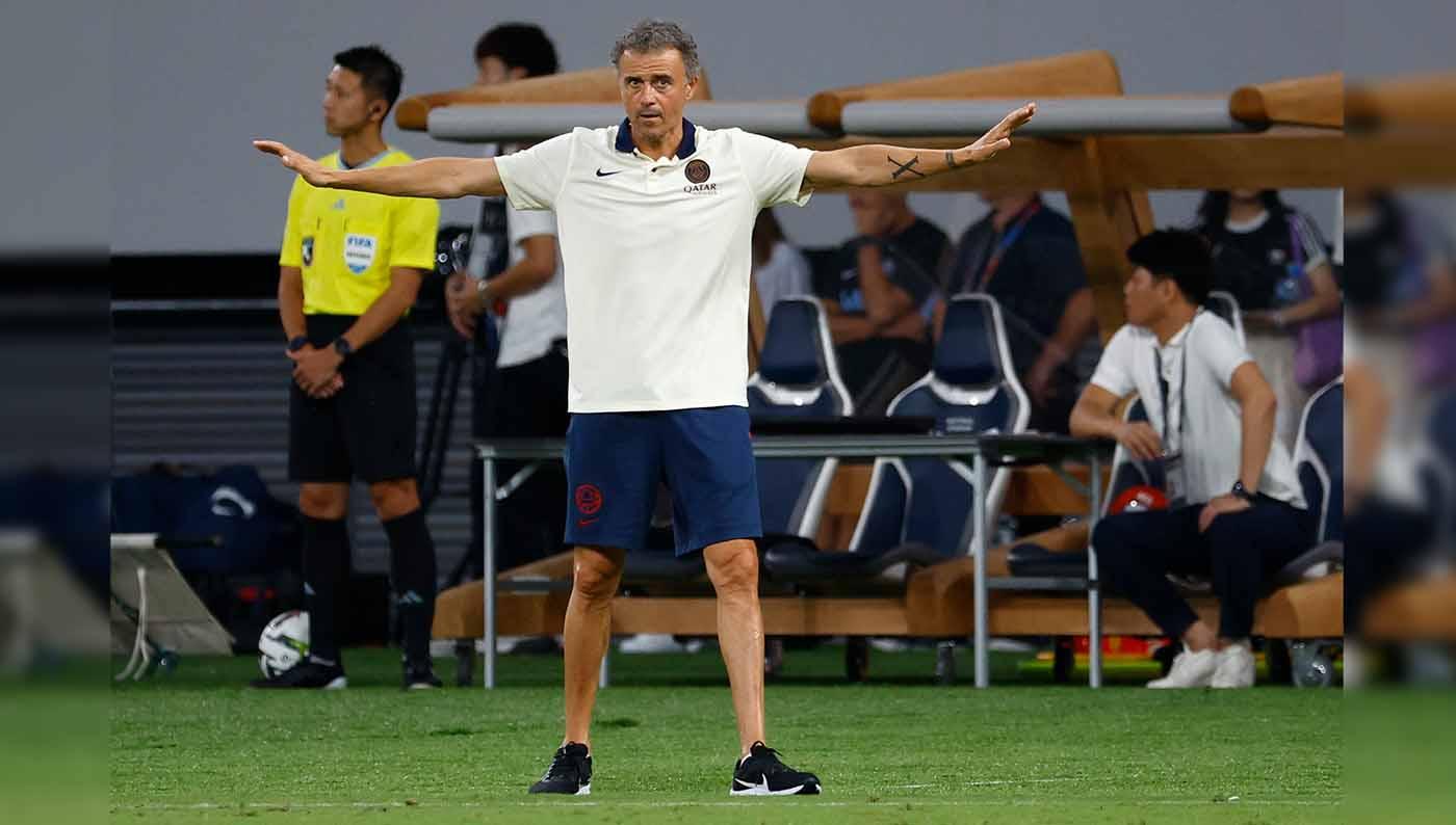 Pelatih Paris Saint-Germain Luis Enrique pada laga persahabatan di Stadion Nasional Jepang, Tokyo, Jepang, Selasa (01/08/23). (Foto: REUTERS/Kim Kyung-Hoon)