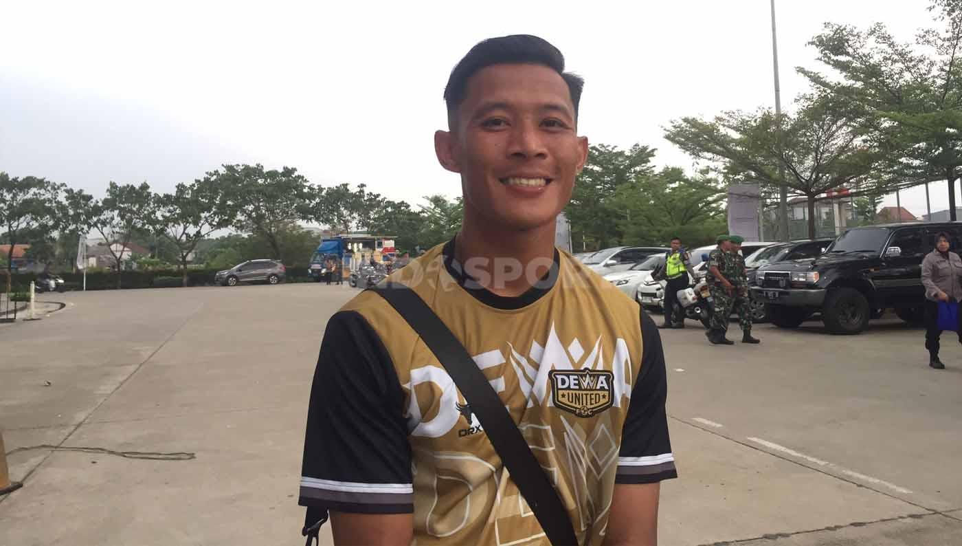 Persib kini berada di zona degradasi tepatnya peringkat ke-16 klasemen Liga 1, sorotan pun hadir dari mantan pemain klub berjuluk Maung Bandung tersebut. (Foto: Petrus Manus Da'Yerimon/INDOSPORT) - INDOSPORT