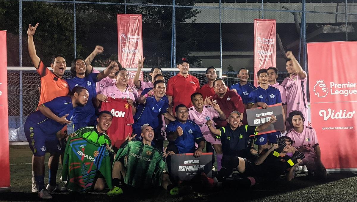 Vidio Ajak Legenda Manchester United Peter Schmeichel Fun Football Bareng Selebritis FC. Copyright: Ammara Marthiara/Indosport.com