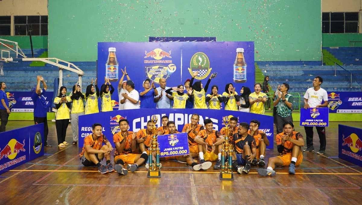 Stikku dan Koesgoro 57 berhasil keluar sebagai juara turnamen voli se-Jawa Barat, Kratingdaeng Volleyball Gubernur Cup 2023 regional Cirebon. - INDOSPORT