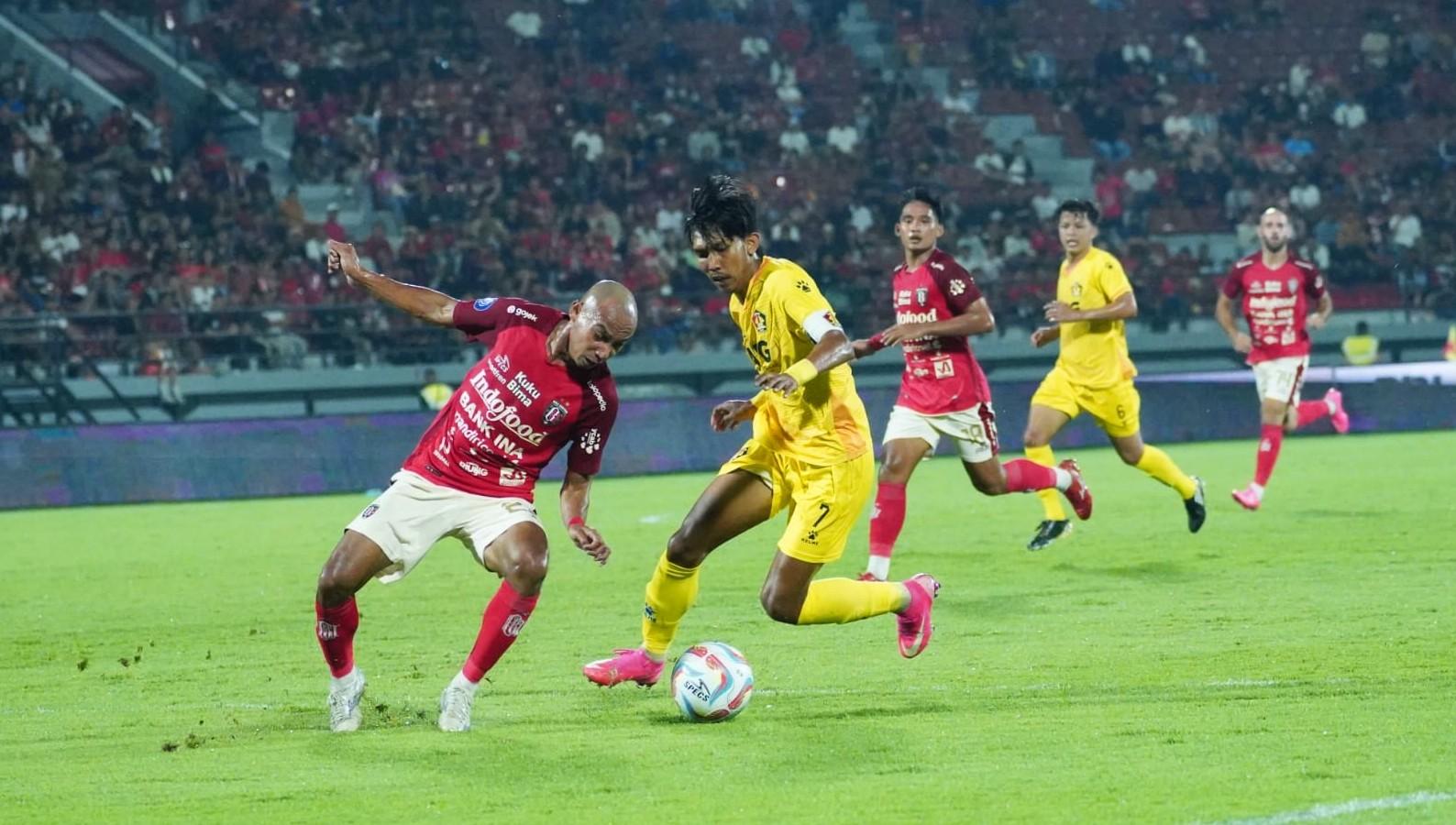 Pertandingan Liga 1 2023-2024 antara Bali United vs Persik Kediri - INDOSPORT