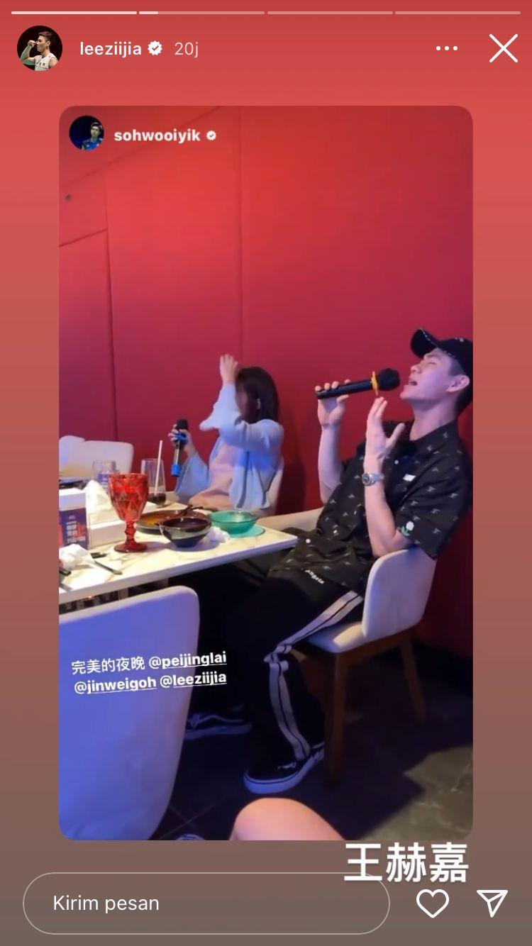 Lee Zii Jia karaoke dengan Lai Pei Jing usai jeblok di turnamen bulutangkis. Copyright: instagram @leeziijia