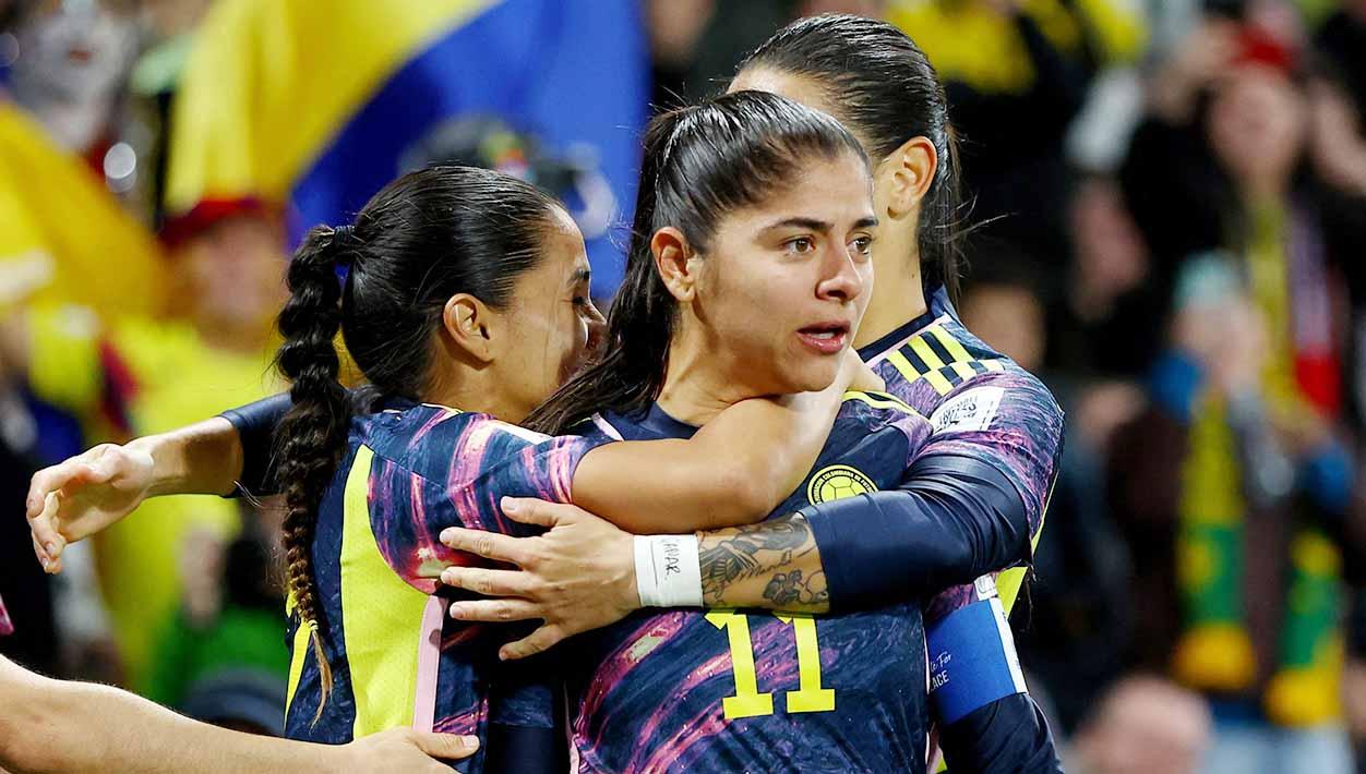 Pemain Kolombia Catalina Usme merayakan gol pertama mereka bersama rekan setimnya di Piala Dunia Wanita 2023. (Foto: REUTERS/Hannah Mckay)