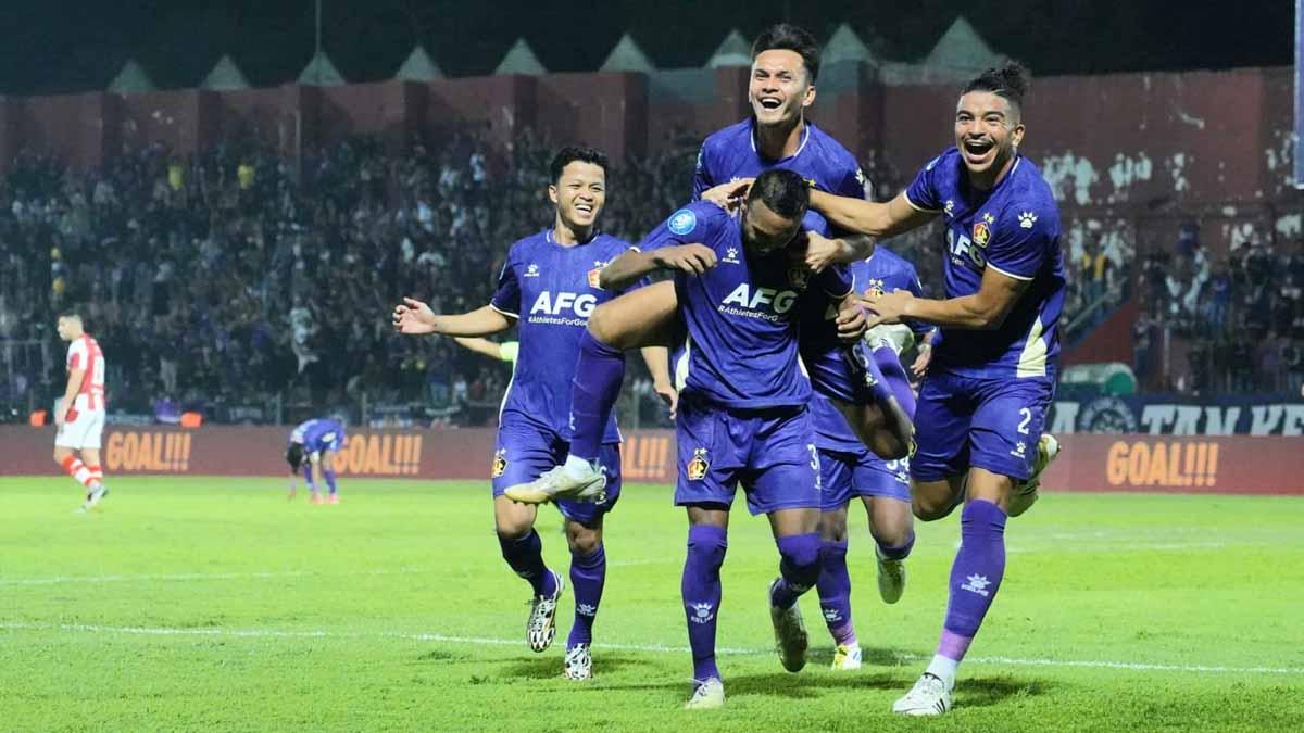Persiapan Persik Kediri menjamu Persebaya Surabaya dalam Derby Jatim pekan ke-17 Liga 1 2023/2024 Jumat (27/10/23), sempat diganggu isu lapangan.. (Foto: MO Persik Kediri)