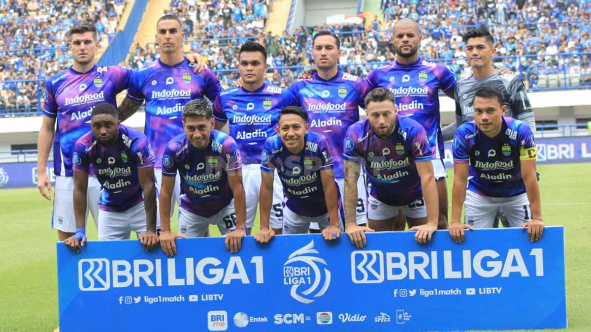 Skuat pemain Persib pada pekan ketujuh laga Liga 1 di Stadion Gelora Bandung Lautan Api (Bandung).