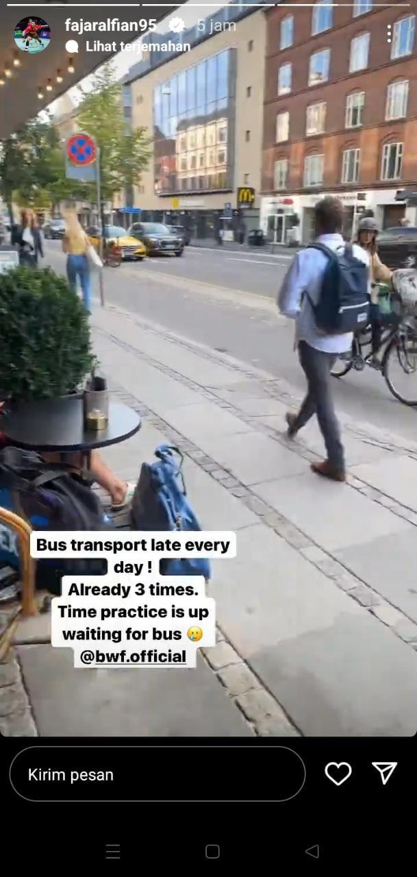 Fajar Alfian keluhkan transportasi di Kejuaraan Dunia Bulutangkis 2023. Copyright: instagram story @fajaralfian95